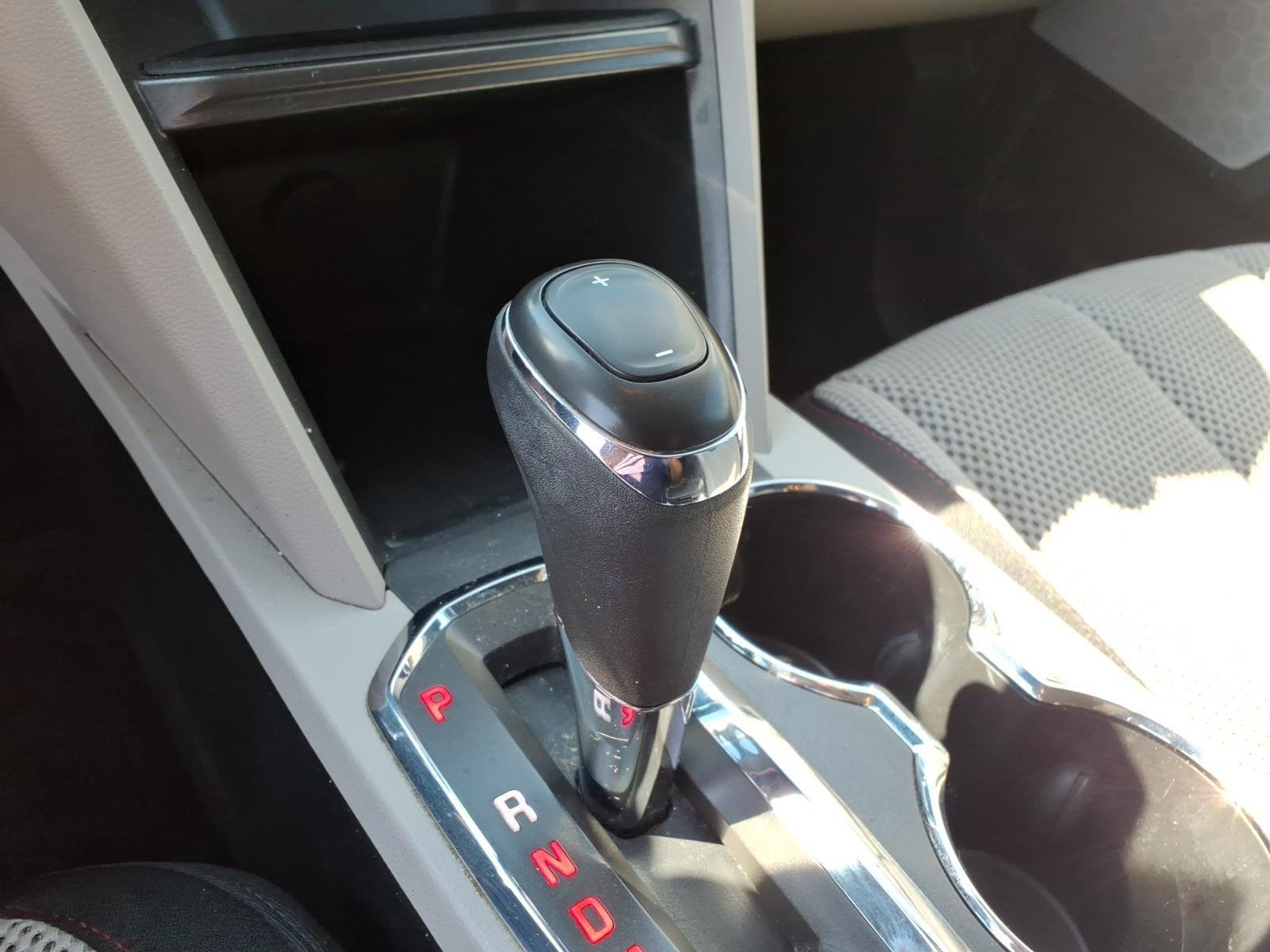 Used 2017 Quicksilver Metallic GMC SLE image 6