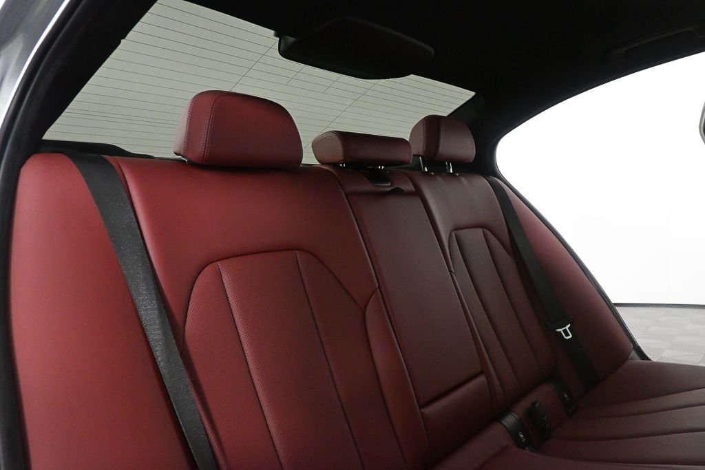 Used 2023 Gray BMW 330i image 17