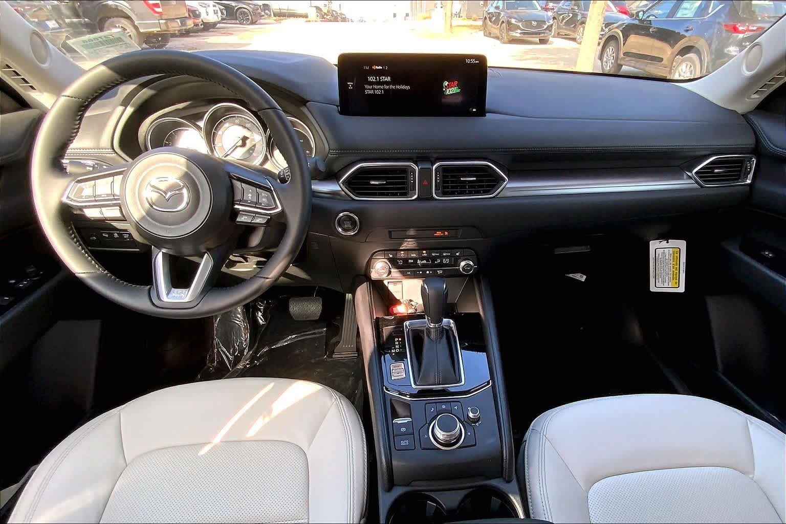 View vehicle photo 5