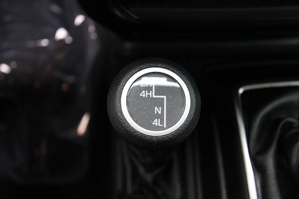 Used 2022 Green Jeep Sport image 13