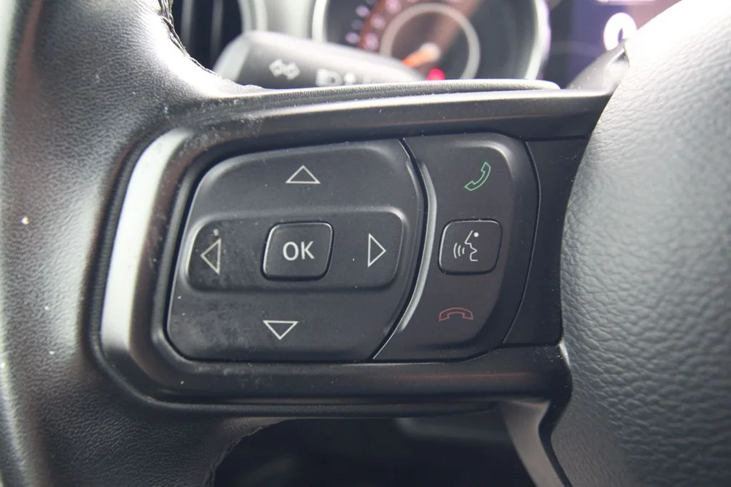 Used 2022 Green Jeep Sport image 22
