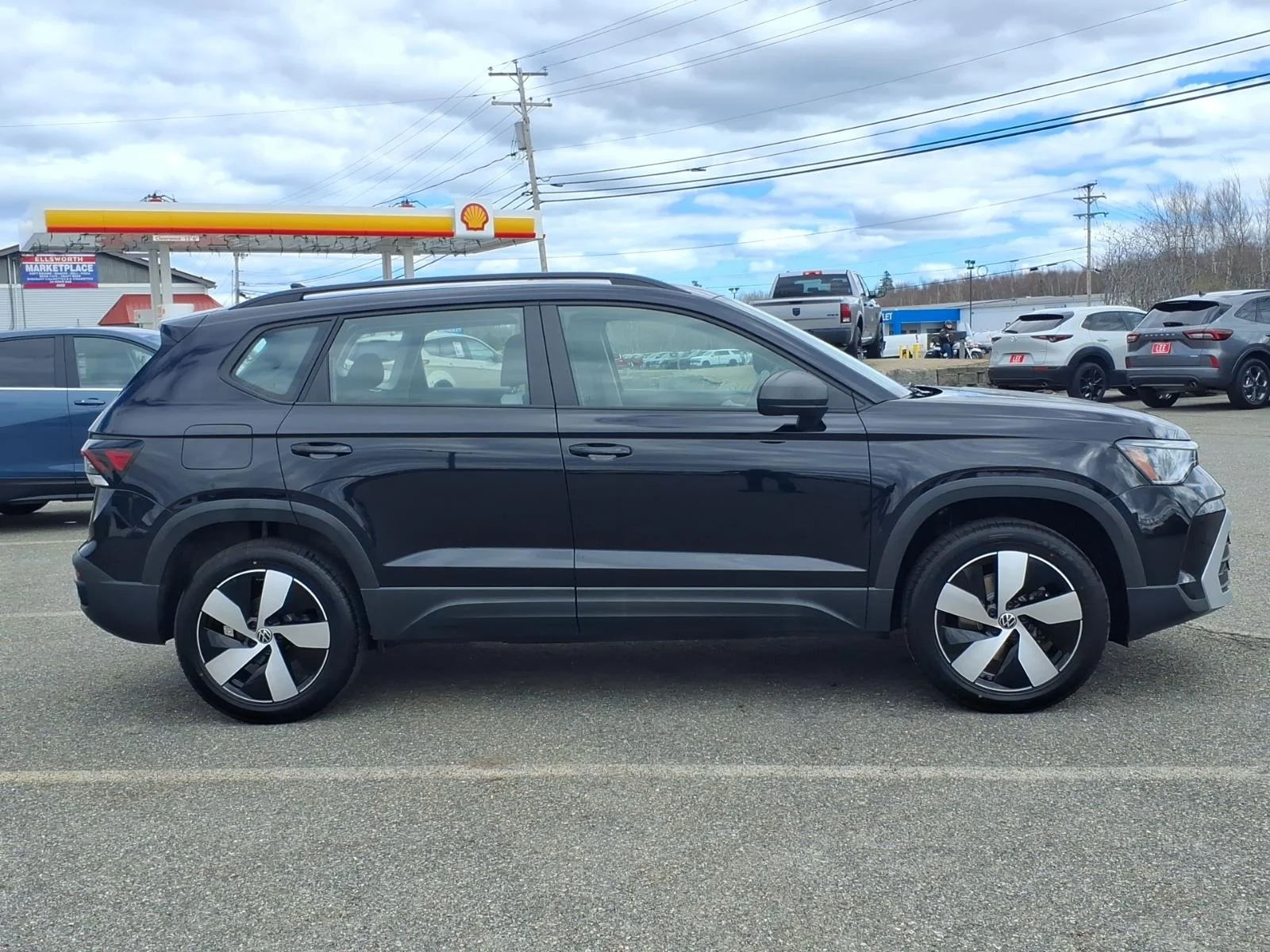 Used 2025 Platinum Gray Volkswagen 1.5T S image 4