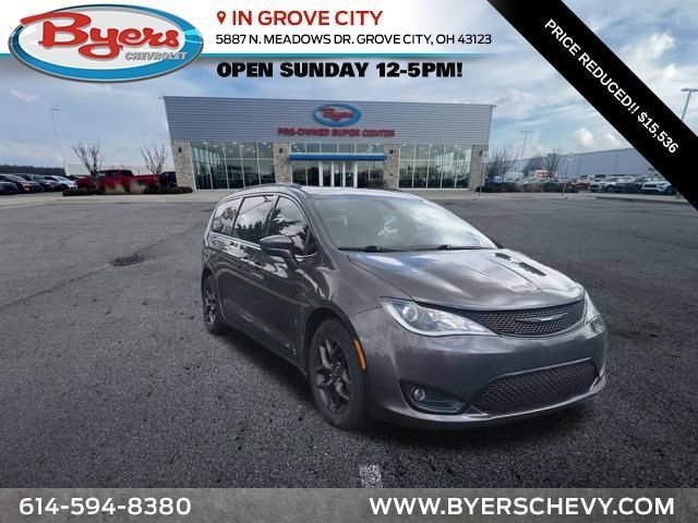 2019 Chrysler Pacifica Touring L Plus's photo