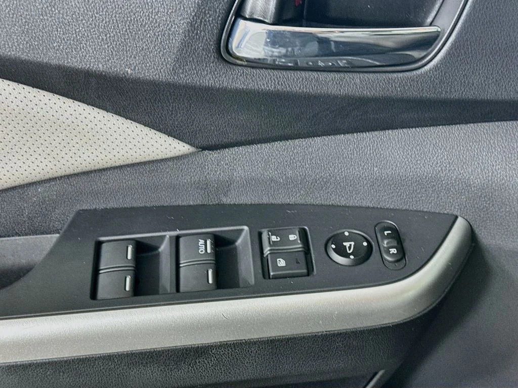 Used 2015 Blue Honda EX-L image 21