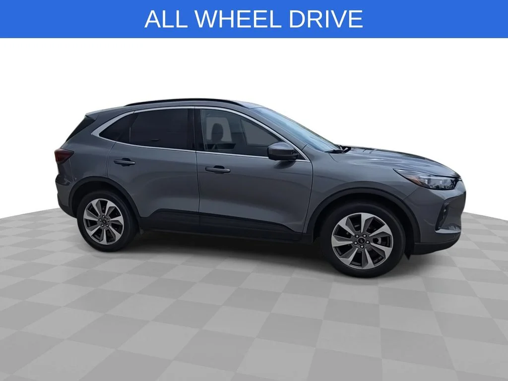 Certified Used 2024  Ford Platinum image 9