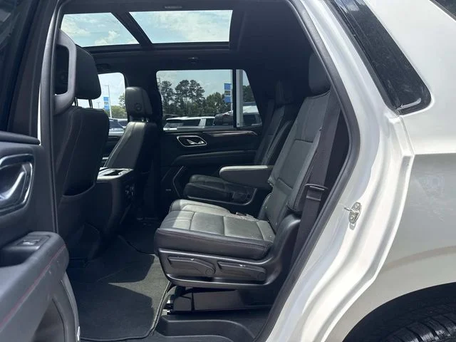 Used 2023 White Chevrolet RST image 10