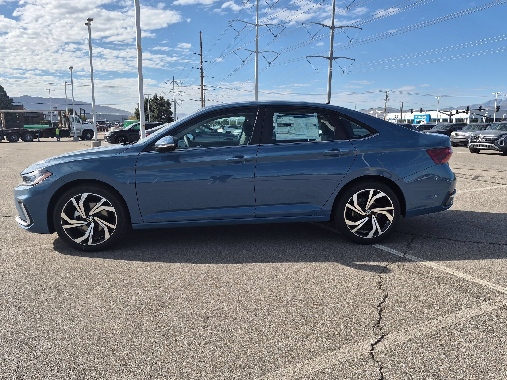 New 2027 Monterey Blue Pearl Volkswagen SEL image 7