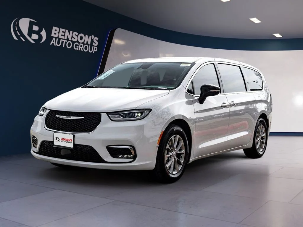 New 2026 White Chrysler Limited image 6