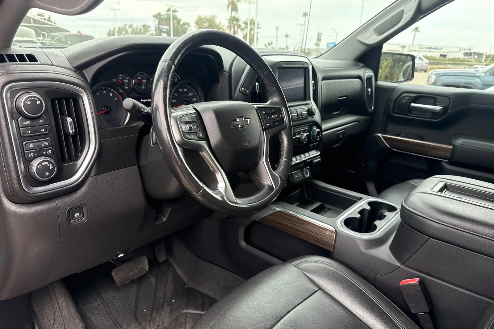Used 2019 SATIN STEEL METALLIC Chevrolet LT Trail Boss image 18