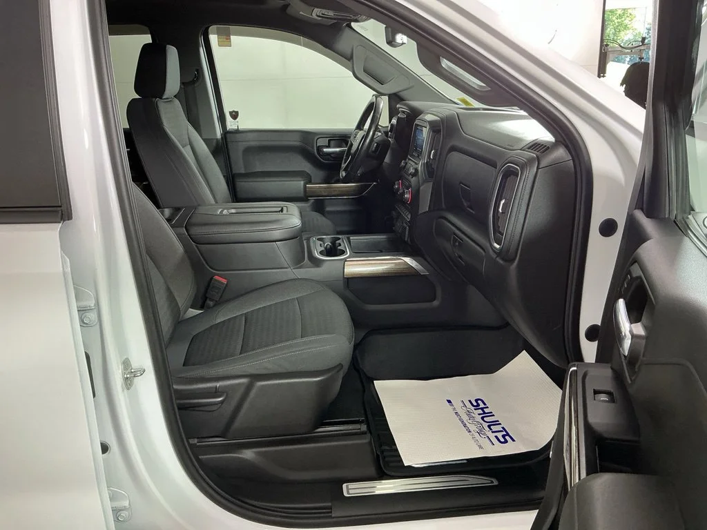 Used 2021 SUMMIT WHITE Chevrolet RST image 6