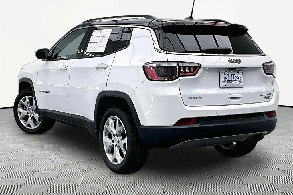 Certified Used 2022 Bright White Clearcoat Jeep Limited image 13