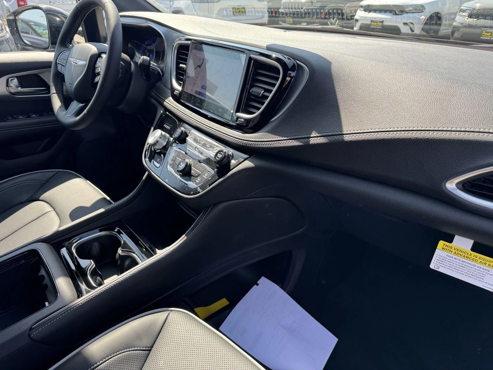 2026 Chrysler Pacifica Limited - Photo 6