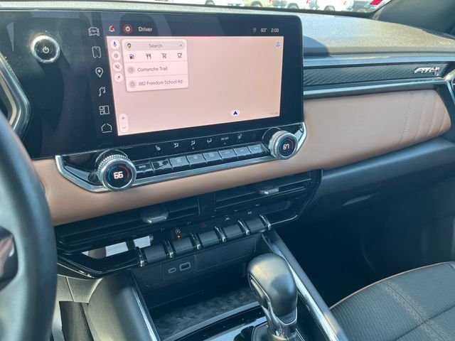 Used 2024 White GMC AT4 image 18
