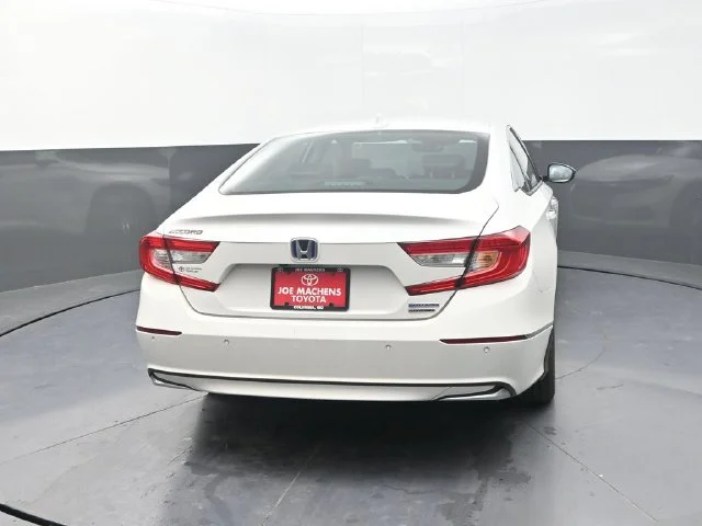 Used 2021 White Honda Touring image 7