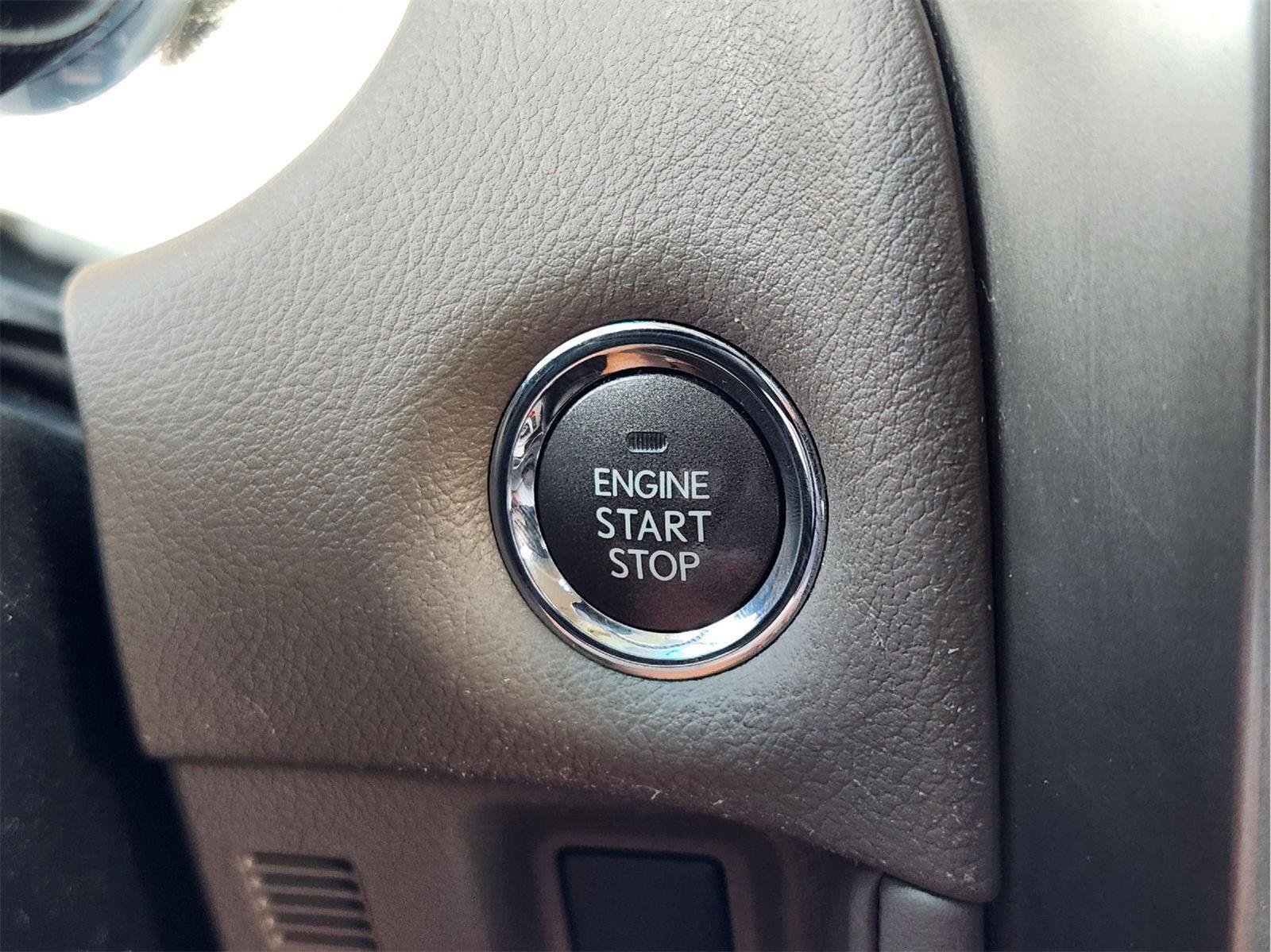 Used 2016 Starfire Pearl Lexus  image 20