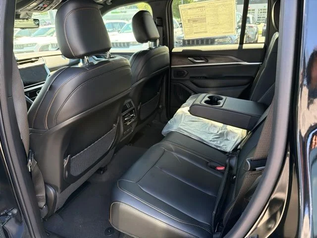 New 2026 Black Jeep  image 7
