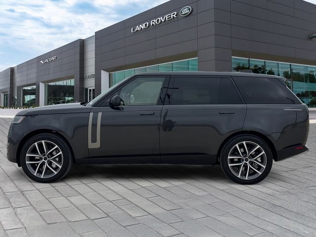 New 2026 Carpathian Grey Land Rover SE image 2