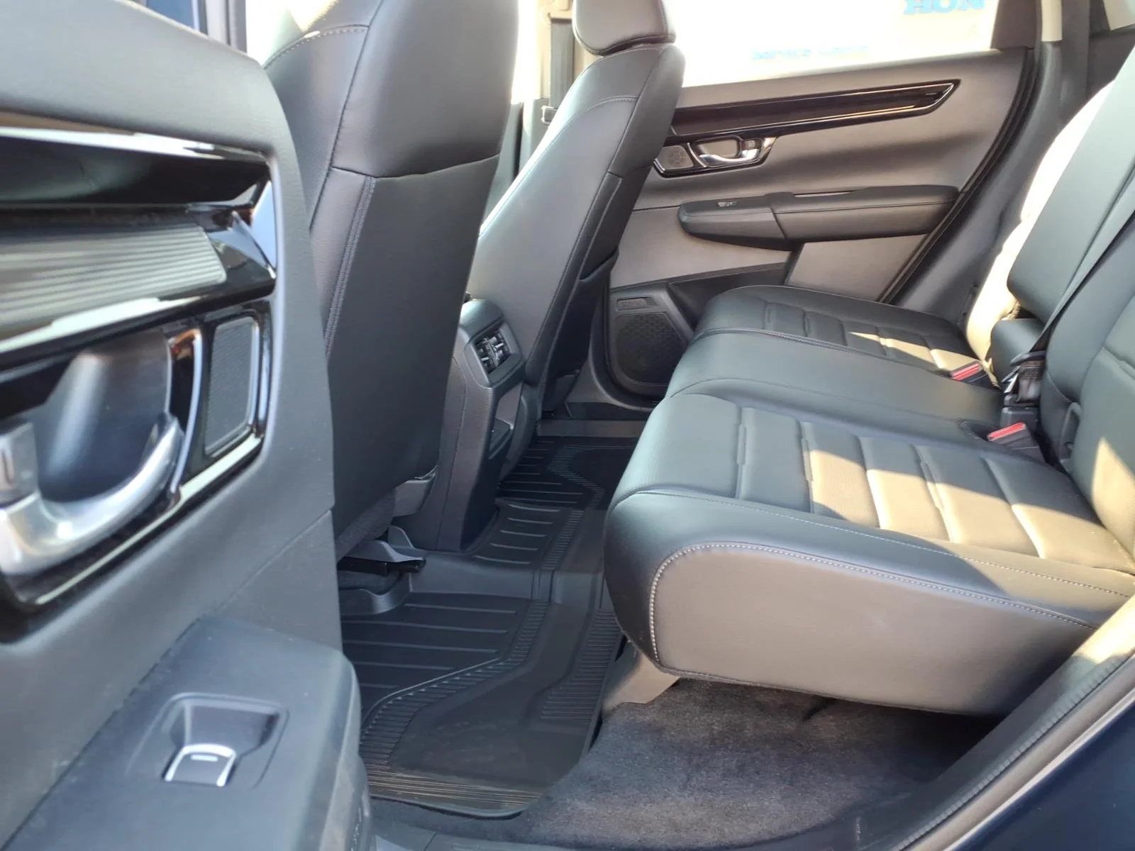 Used 2025 Still Night Pearl Honda EX-L image 5
