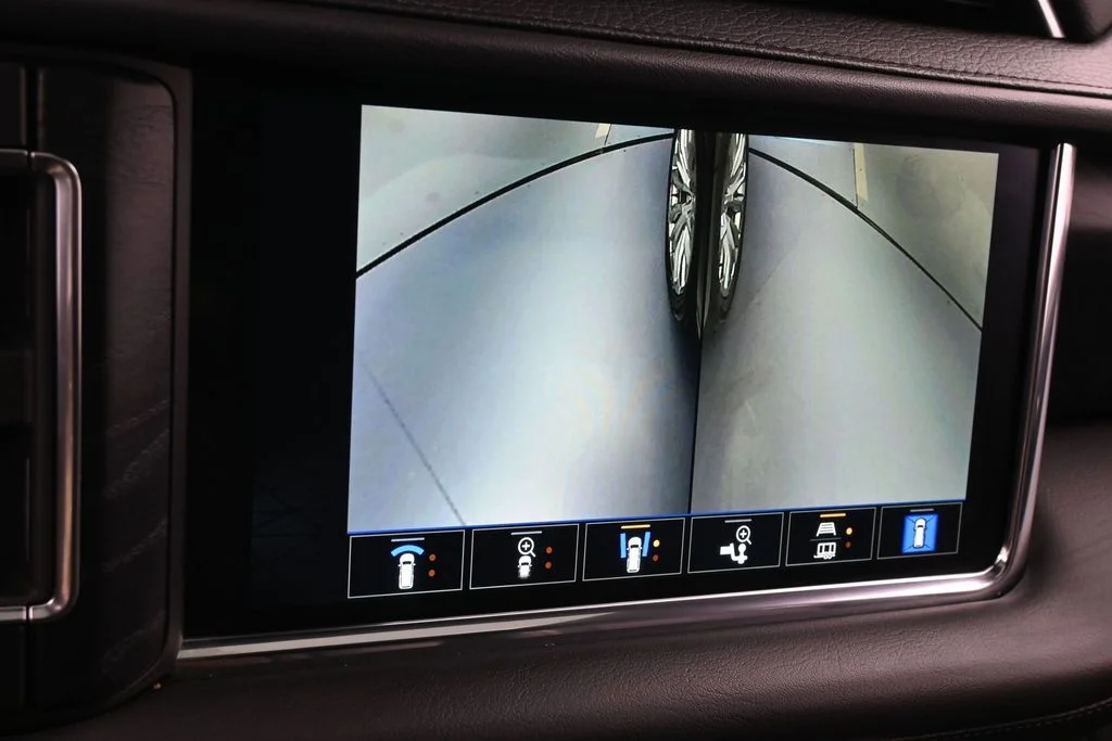 Used 2022 Onyx Black GMC Denali image 23