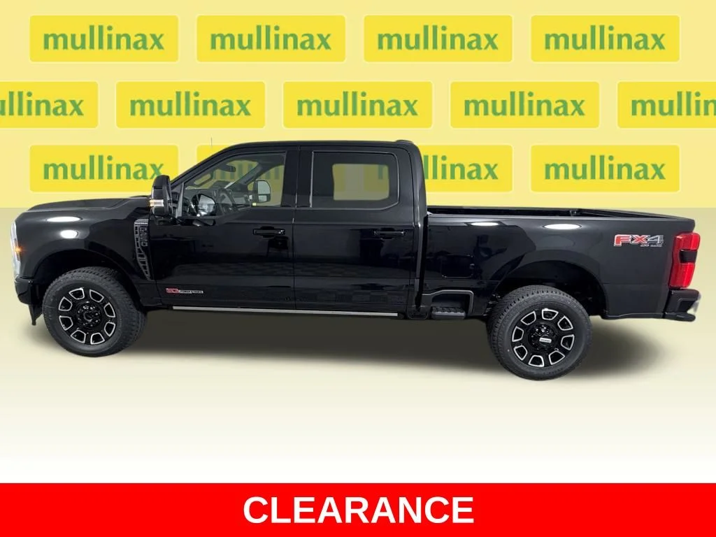 New 2026 Black Ford Platinum image 2