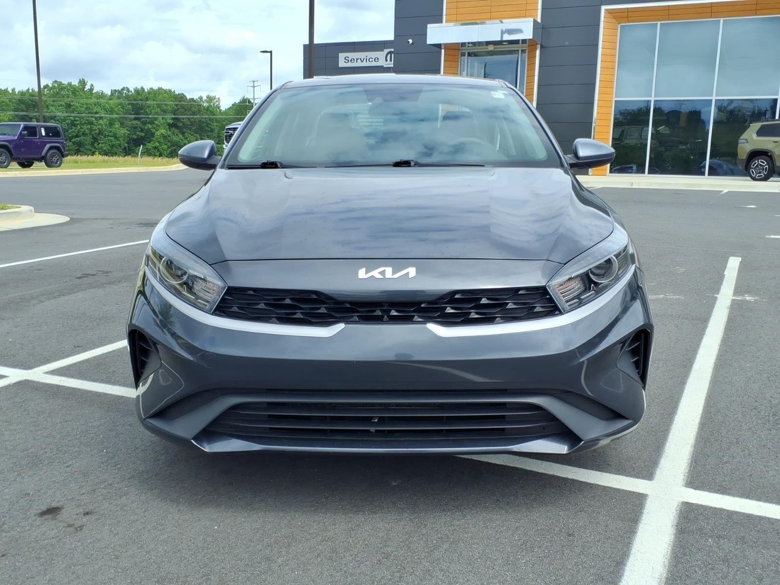 Used 2024 Gravity Gray Kia LXS image 12