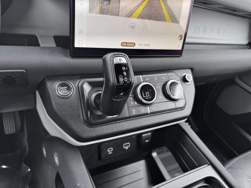 Used 2023 Gray Land Rover S image 24