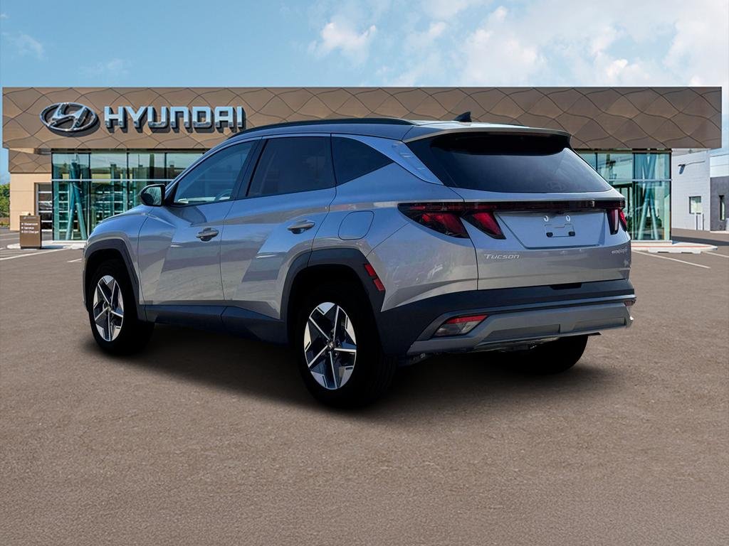 New 2026 Shimmering Silver Hyundai SEL image 5