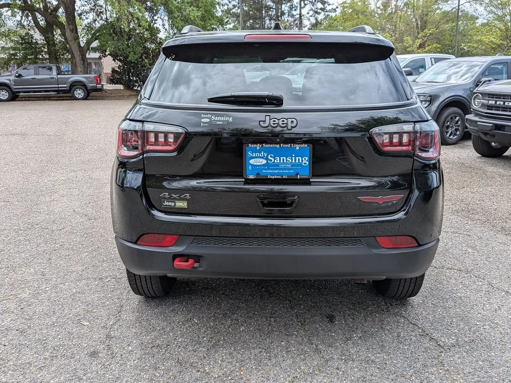 Used 2022 Black Jeep Trailhawk image 4
