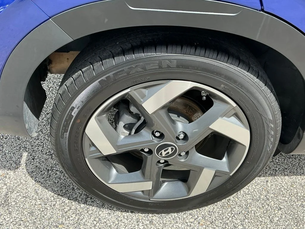 Used 2025 Blue Hyundai SEL image 14