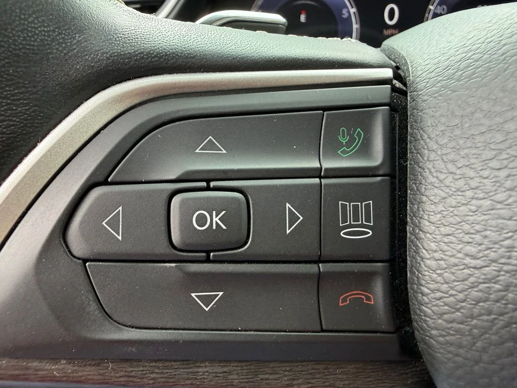 Used 2022 Gray Jeep Limited image 18