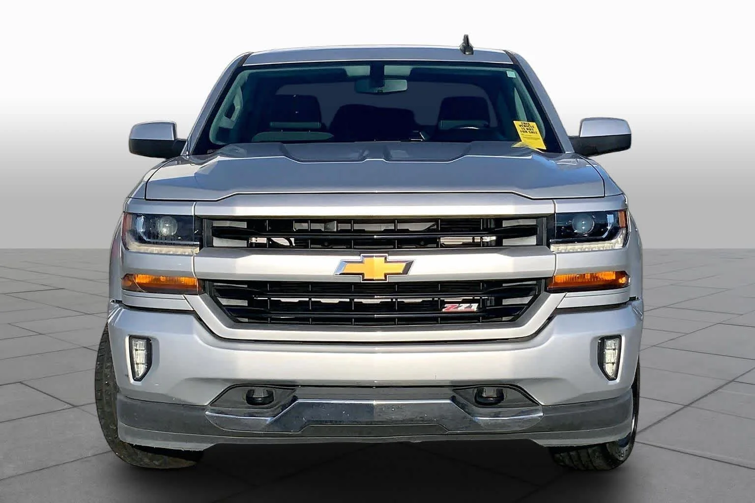 Used 2016 Silver Ice Metallic Chevrolet LT image 4