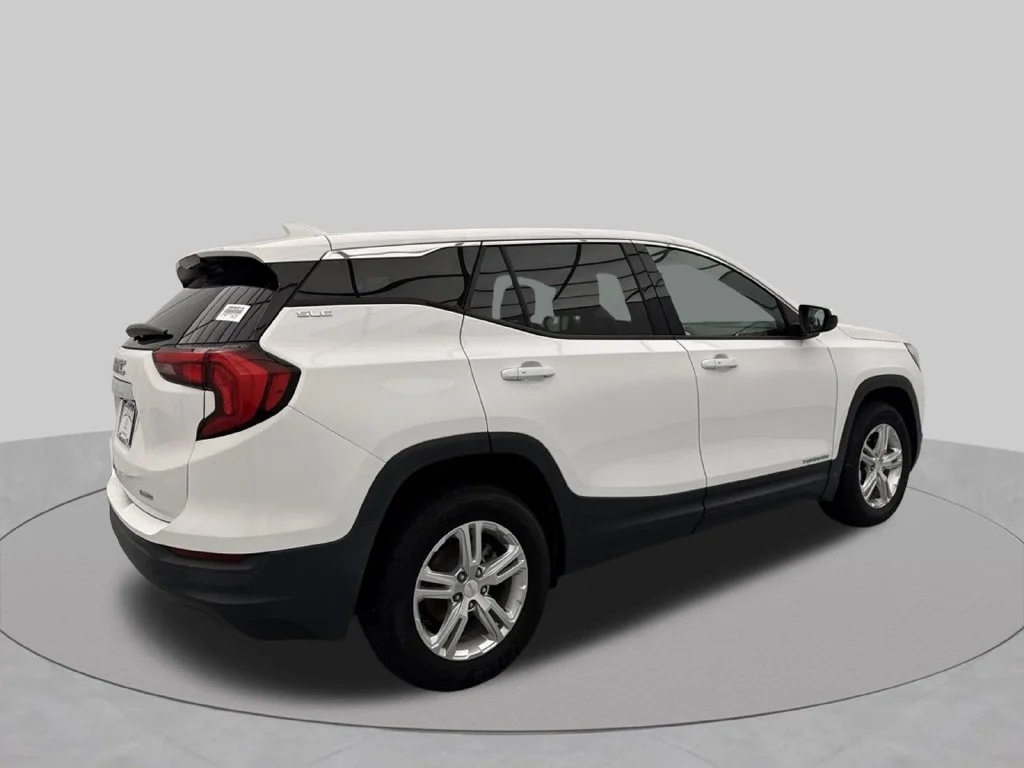 2020 GMC Terrain SLE SUV Slide 12