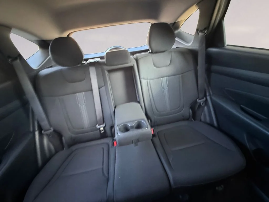 Used 2025 Silver Hyundai SEL image 18