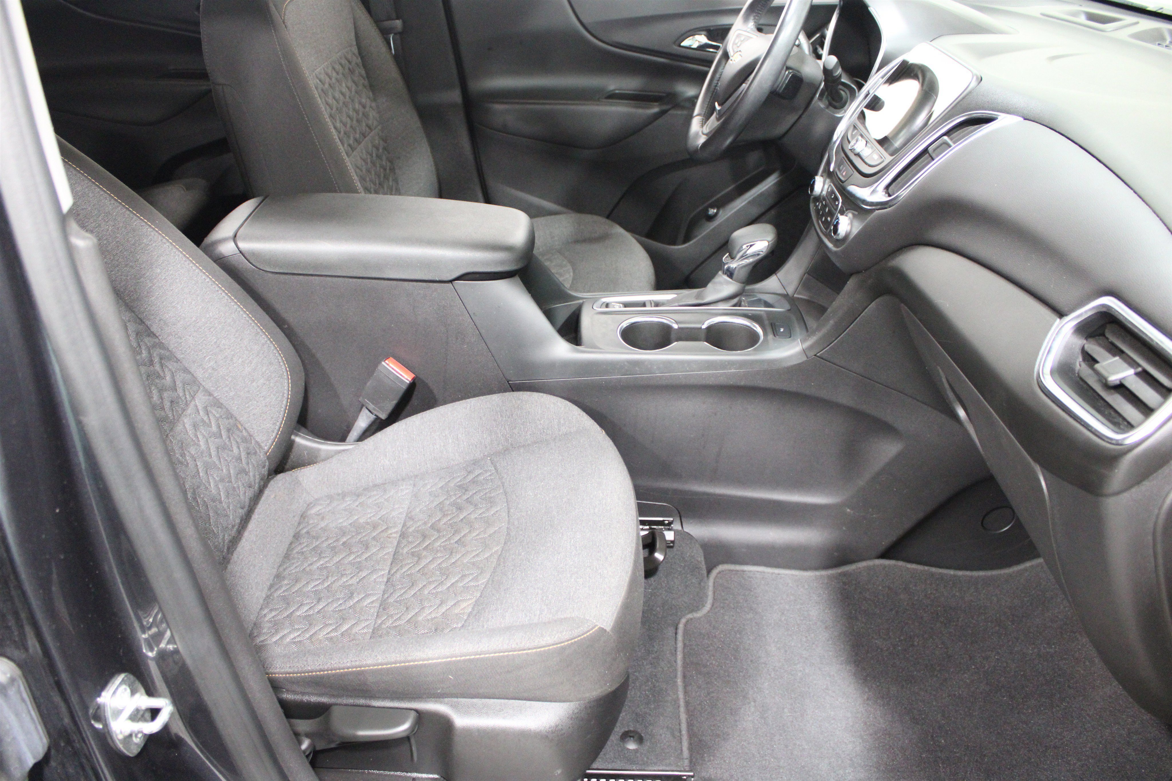 Used 2022 Iron Gray Metallic Chevrolet LT image 26