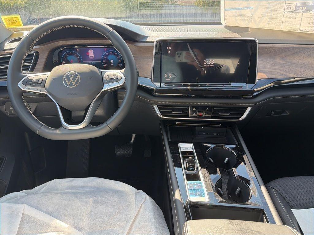 New 2026 Deep Black Pearl Volkswagen 2.0T SE w/Technology image 9