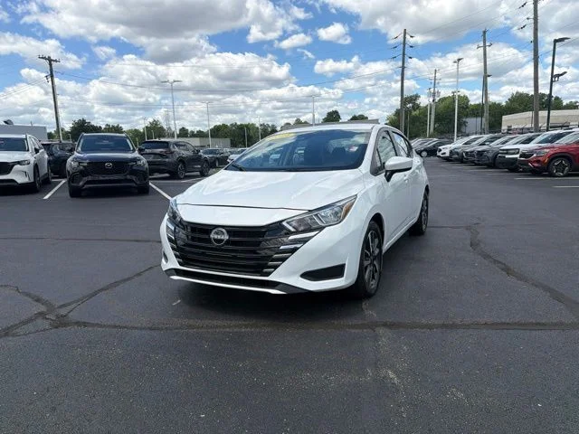 Used 2024 White Nissan 1.6 SV image 26