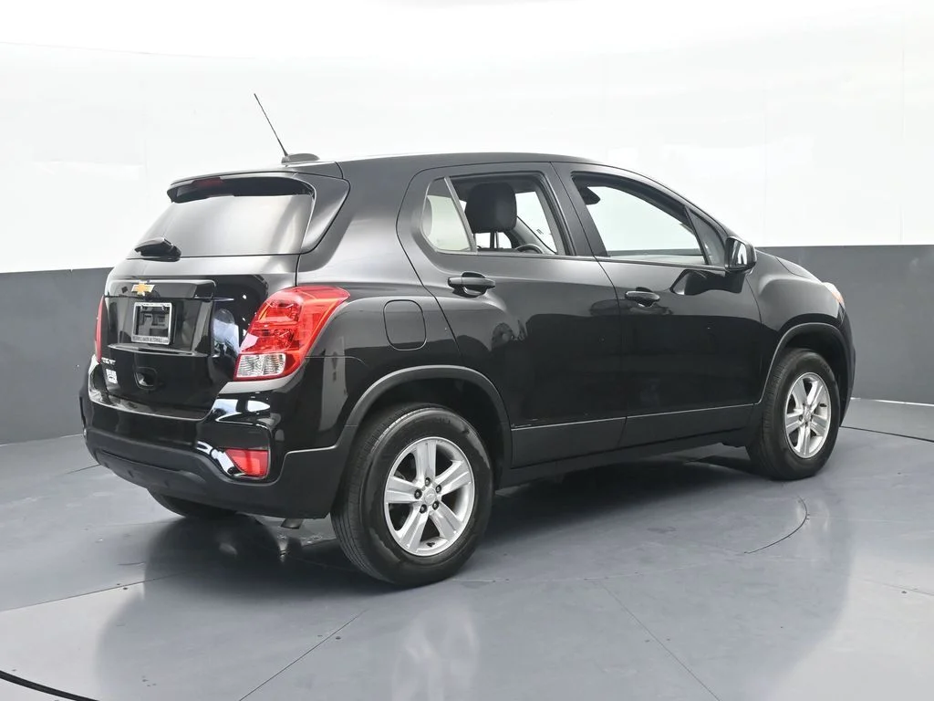 Used 2022 Mosaic Black Metallic Chevrolet LS image 5