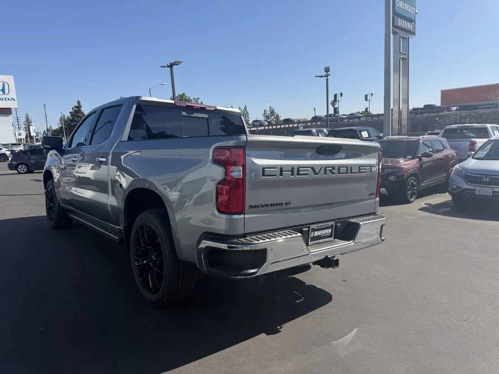 2026 Chevrolet Silverado 1500 LTZ - Photo 18
