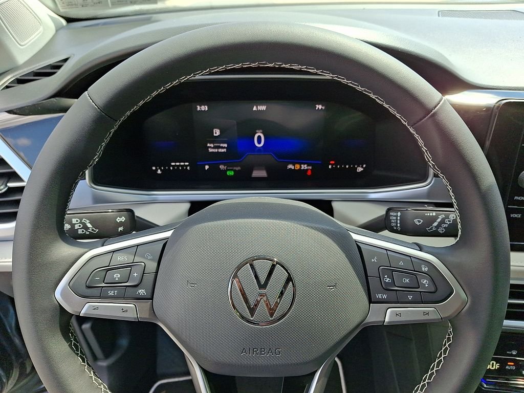 New 2026 Gray Volkswagen 1.5T SE image 10