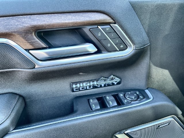 2026 Chevrolet Silverado 1500 photo 17 of 36