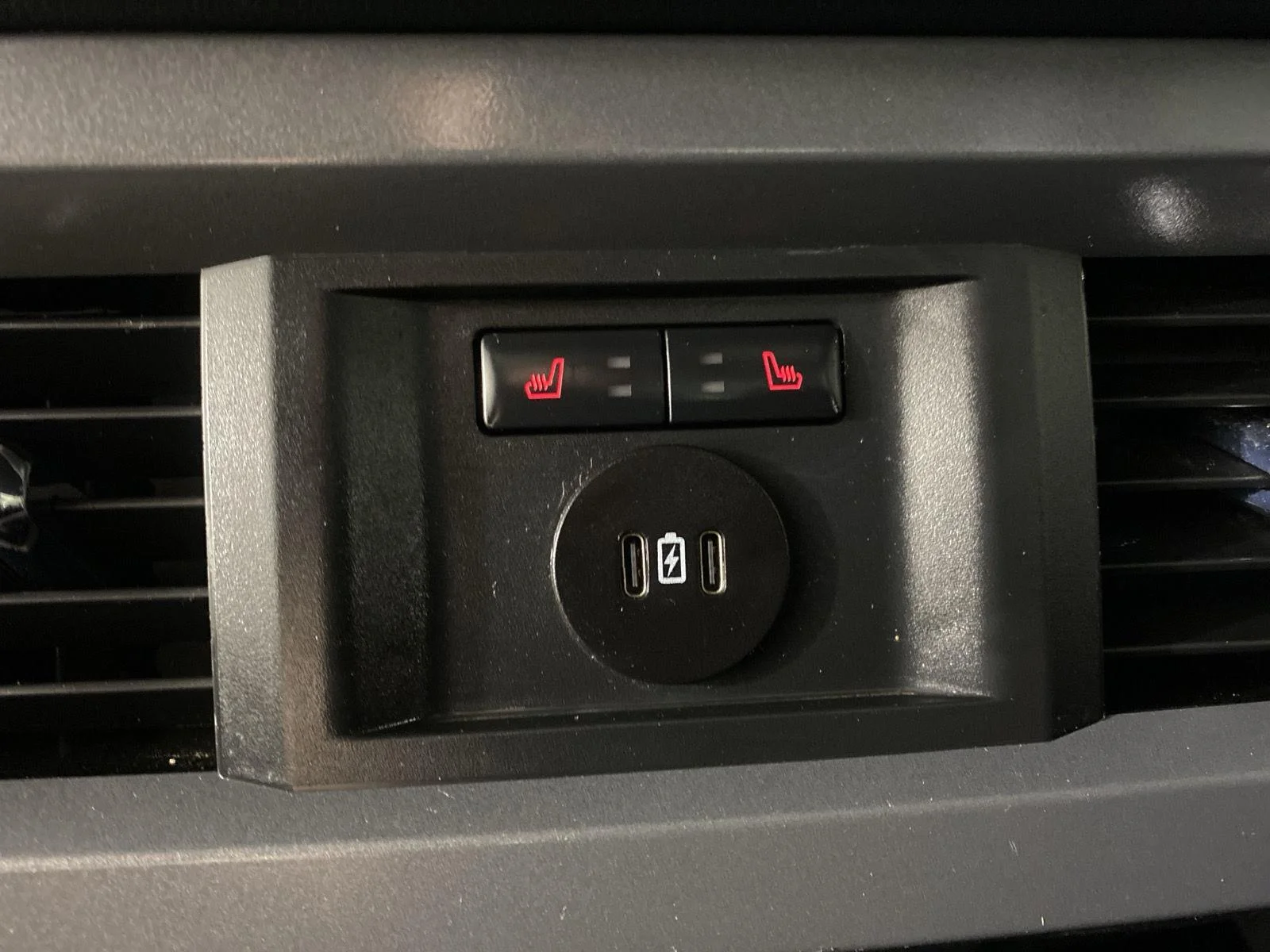 Used 2024 Agate Black Ford LARIAT image 38