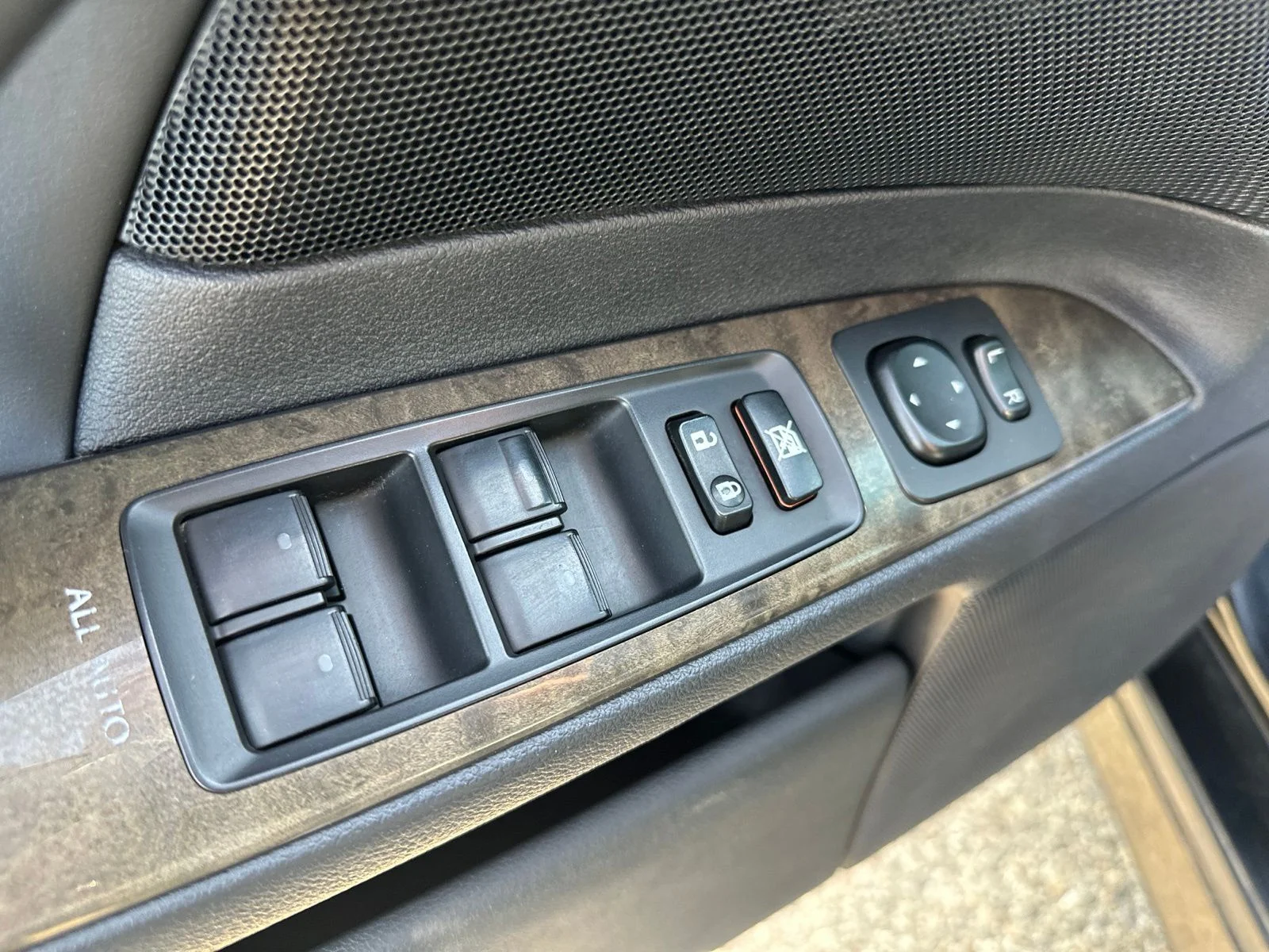 Used 2011 Black Lexus 250 image 18
