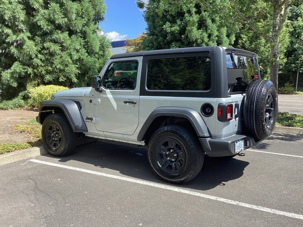 Used 2024 Silver Jeep Sport image 9