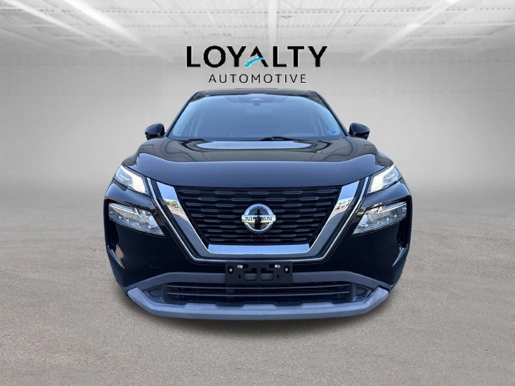 Used 2021 Black Nissan SV image 8