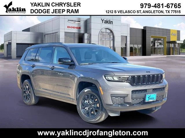 New 2025 Baltic Gray Metallic Clear-Coat Exterior Paint Jeep Altitude X image 1