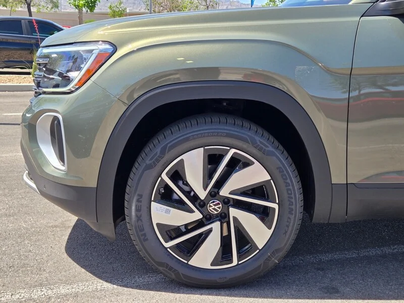 New 2026 Green Volkswagen 2.0T SE w/Technology image 5
