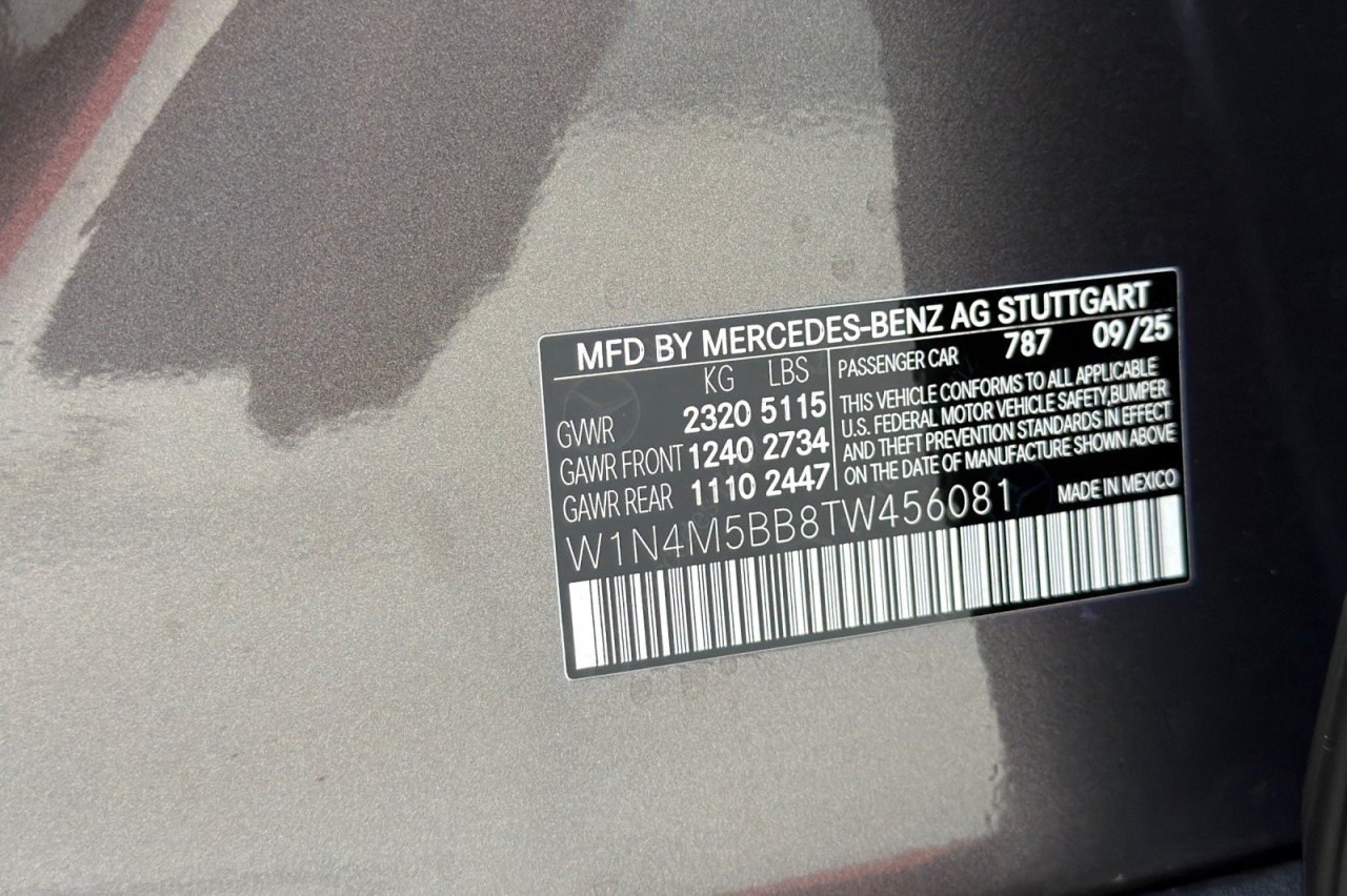 New 2026 Mountain Grey Metallic Mercedes-Benz AMG® GLB 35 4MATIC SUV image 27