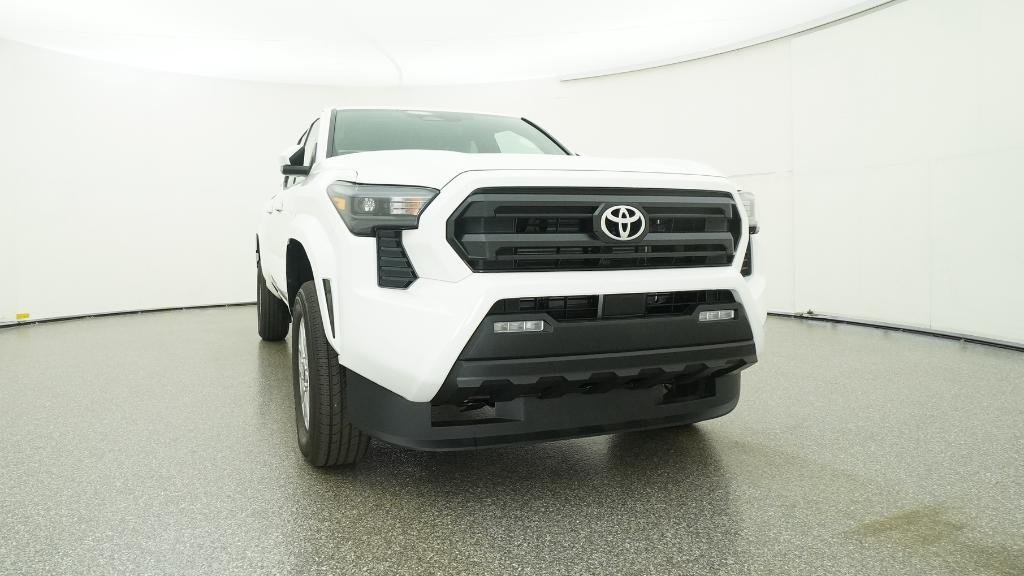 2026 Toyota Tacoma SR5 - Photo 9