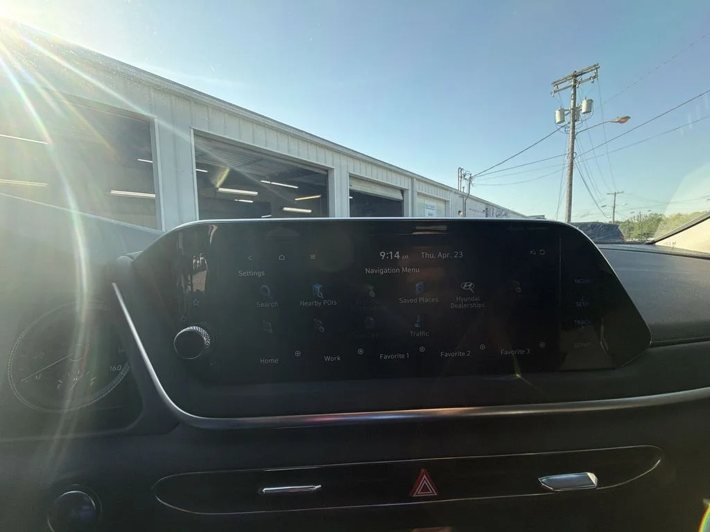 Used 2023 Red Hyundai SEL image 18