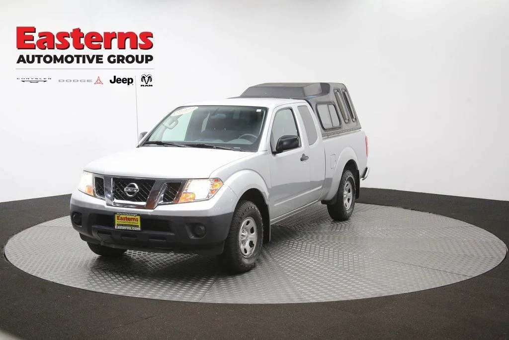 Used 2019 Silver Nissan S image 55